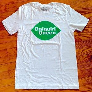 Daiquiri Queen T NWOT